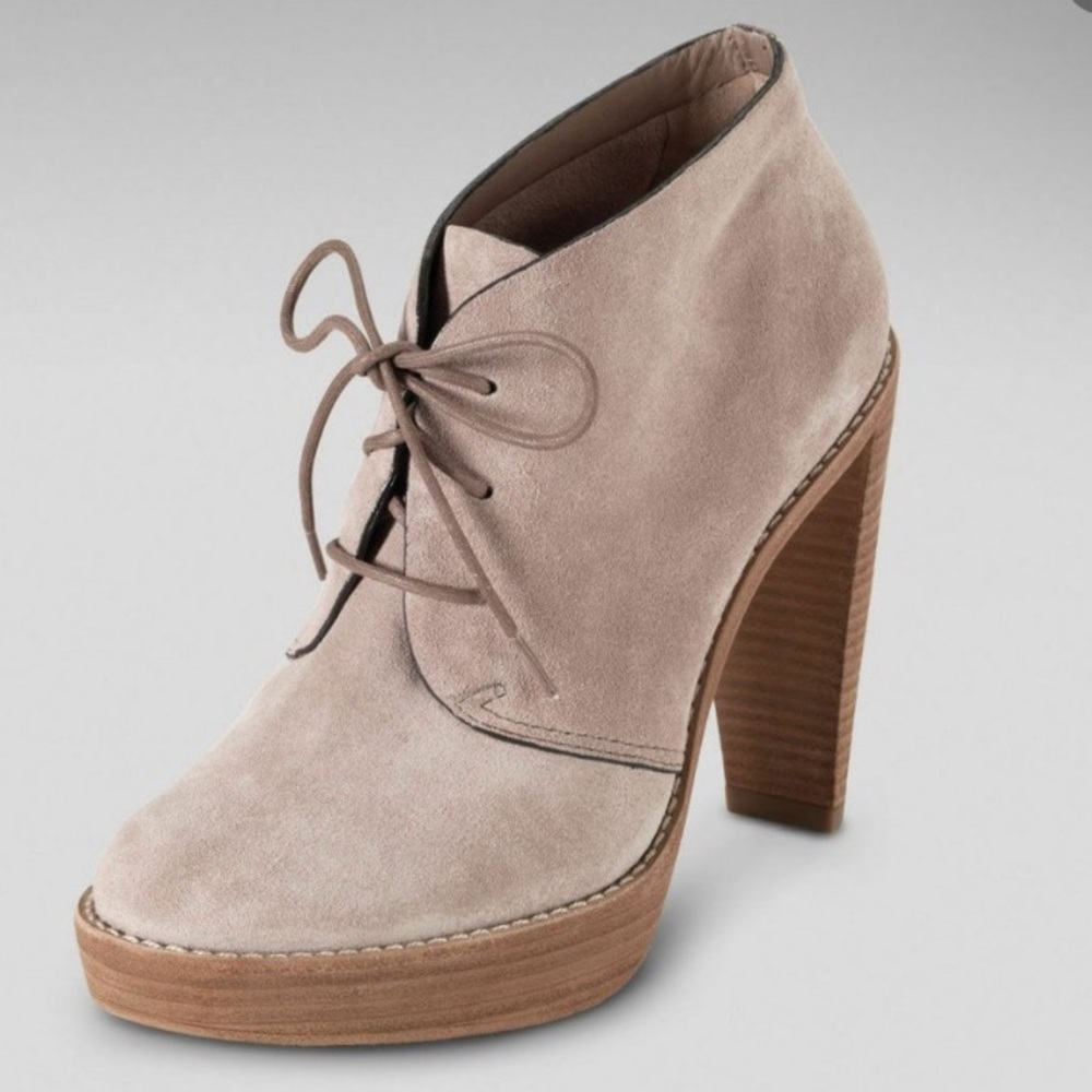 Cole Haan Lace up heels - great condition